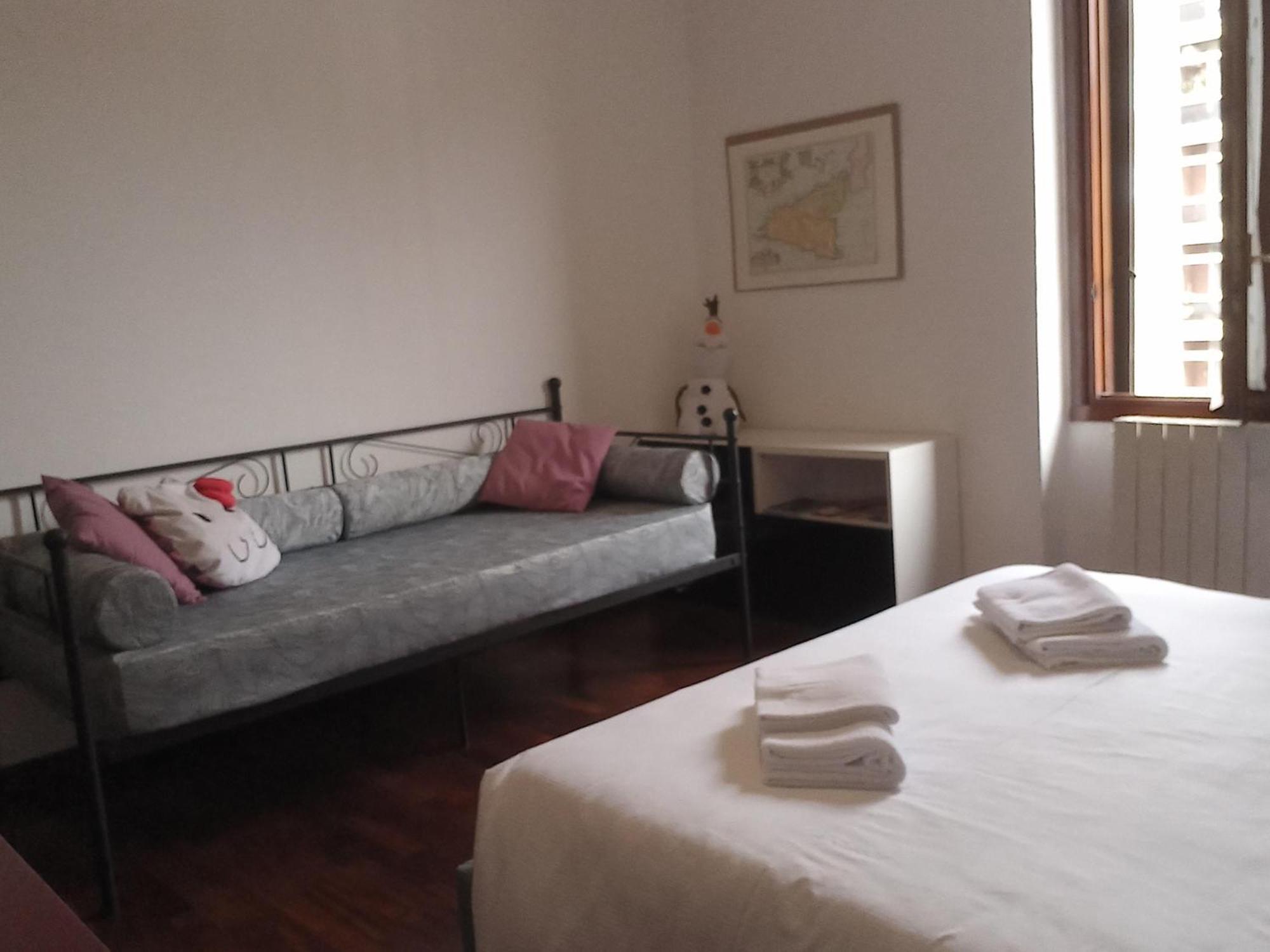 Comfortable Typical Old Style Appartement